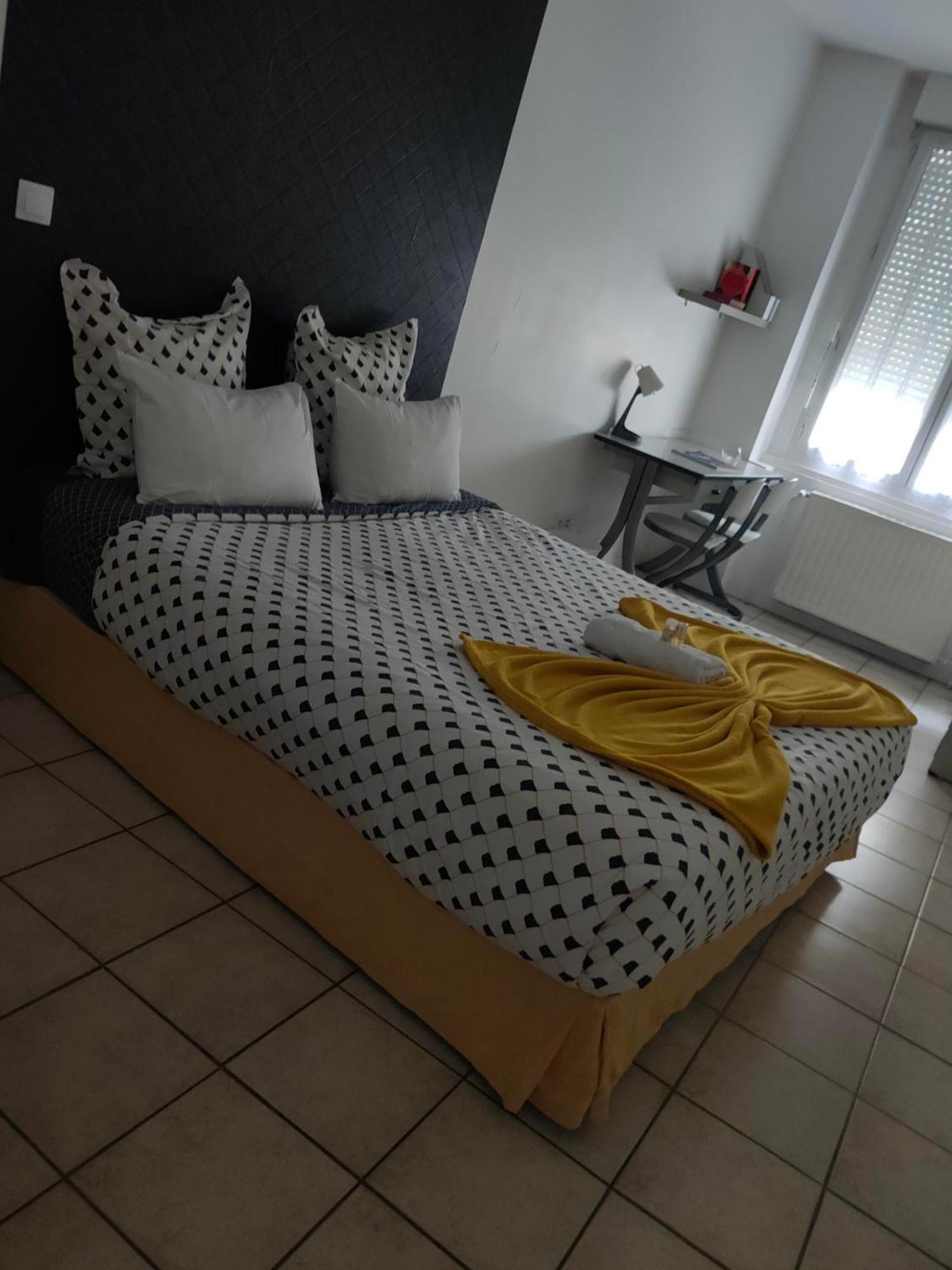Apartamento Blanc De Tardy Saint-Etienne  Exterior foto